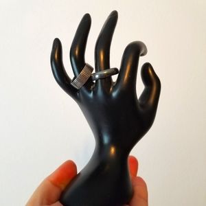 Black hand ring stand organizer